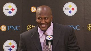 Steelers Great James Harrison Gets Truly Emotional During His Hall Of Honor Speech (Steelers News). Photo by Steelers.com