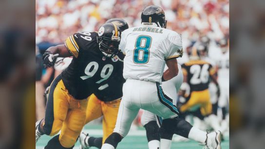 Steelers Levon Kirkland (99) sacks Mark Brunell (8) of the Jacksonville Jaguars Steelers Levon Kirkland (99) sacks Mark Brunell (8) of the Jacksonville Jaguars