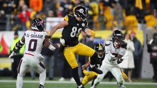 Steelers’ Front Office Was More Than Frustrated With Mike Tomlin Regarding Pat Freiermuth (Steelers News). Photo by Michael Longo / Imagn Images