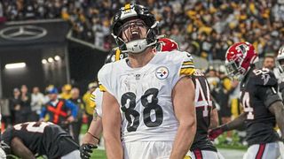 Steelers Finally Ink Dynamic TE Pat Freiermuth To Contract Extension (Steelers News). Photo by Associated Press