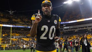 Former Steelers DB Patrick Peterson Reflects On Team's Lack Of Basic Facility Resources: "I Used To Go To The [Hotel Downtown]" (Steelers News). Photo by Matt Durisko / AP Photo