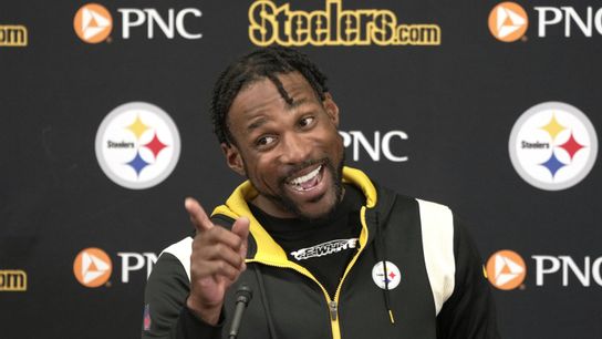 Steelers cornerback Patrick Peterson speaks with the media