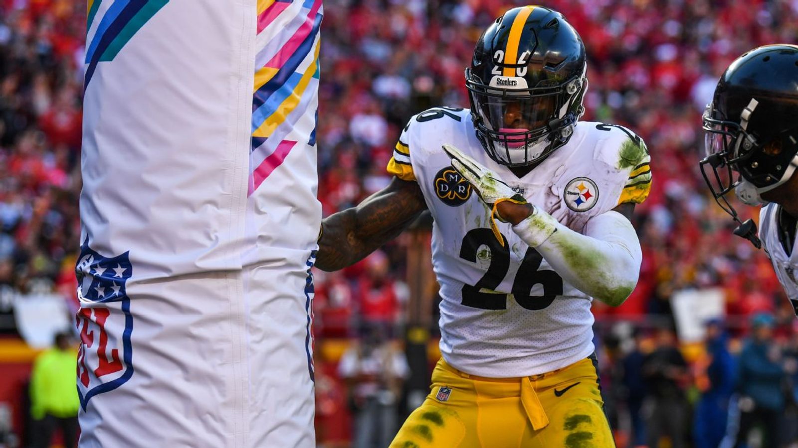 Le'Veon Bell on card for July boxing event