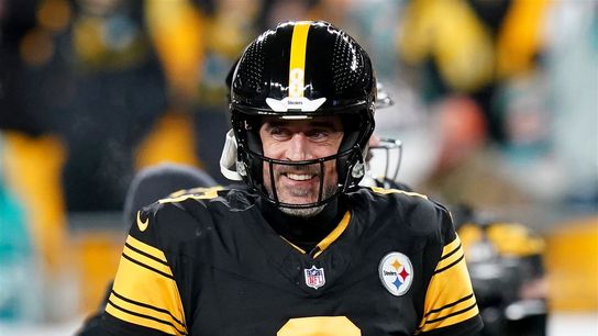 Steelers Veterans Face Growing Locker Room Crisis Over Aaron Rodgers Decision (Steelers News)