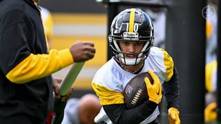 Steelers’ Only Possible Internal Option To Fix Wide Receiver Problem Lands On IR  (Steelers News). Photo by Karl Roser / Pittsburgh Steelers