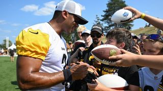 Steelers Quarterback Russell Wilson Is Confident In A Rookie That Might Shockingly Make The Roster (Steelers News). Photo by Barry Reeger / USA Today Sports