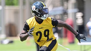 Steelers Safety DeShon Elliott Detailed Unfortunate Nature Of Rookie Ryan Watts' Injury (Steelers News). Photo by Pittsburgh Post-Gazette