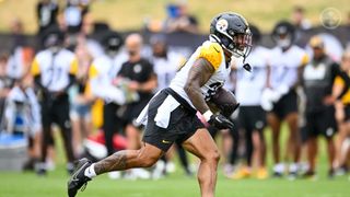 Steelers RB Jaylen Warren's New Injury Impact Is A Mystery: "It Could Linger" (Steelers News). Photo by Steelers.com