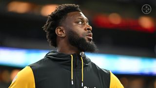 Former Steelers LB Arthur Moats Gives Revealing Take On Patrick Queen's Slow Start In Pittsburgh: "It's Caught Up To Him" (Steelers News). Photo by Steelers.com