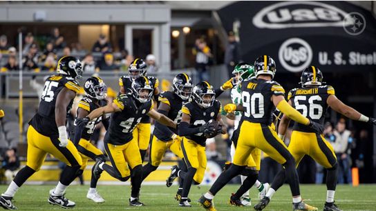 Steelers' Mike Tomlin Said Naming The Team's Exact Identity Is Illusive: "A Slippery Discussion" (Steelers News)