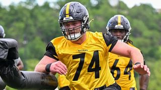 Steelers' Rookie D-Lineman Questionably Got "Redshirt Year" Despite Team's Huge Struggles  (Steelers News). Photo by Taylor Ollason / Pittsburgh Steelers