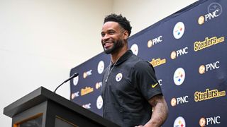 Steelers' New Cornerback Darius Slay Reveals Which Former Pittsburgh Star Mentored Him (Steelers News). Photo by Alysa Rubin / Pittsburgh Steelers