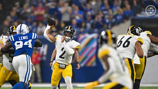 Pittsburgh Steelers QB Justin Fields making a throw against the Colts during 2024.