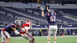 Steelers Have Promising Offensive Lineman Tryout At Rookie Minicamp Who Could Backup Zach Frazier (Steelers News). Photo by Matthew Pearce / Icon Sportswire