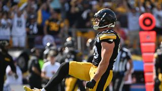 Steelers' TJ Watt Believes Pittsburgh Has The Formula To Stop Saquon Barkley In Philadelphia (Steelers News). Photo by Barry Reeder / Imagn Images