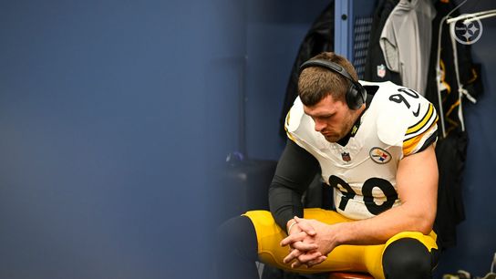 The Steelers' Locker Room Seriously Showed Some Cause For Concern After Loss To Ravens (Steelers News)