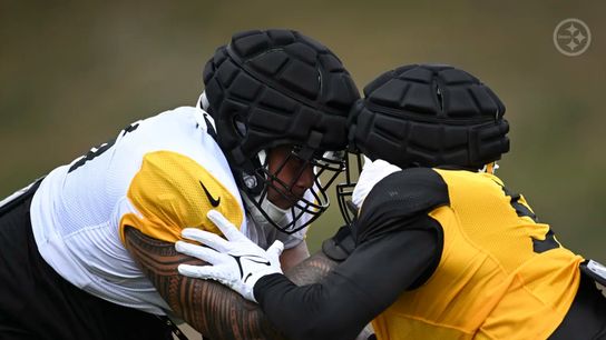 Steelers' rookie lineman Troy Fautanu during a drill at training camp.