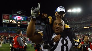 Steelers' Casey Hampton Thinks James Harrison's Thrilling Super Bowl Moment Should Belong To Deshea Townsend (Steelers News). Photo by Chris McGrath / Getty Images