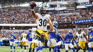 Steelers’ Jaylen Warren In Rare Company With NFL’s Best RB Christian McCaffrey For 2023 Performance (Steelers News). Photo by Ronald Martinez / Getty Images