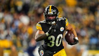 Steelers' Jaylen Warren Has Durability Questioned:"I Don’t Think Can Hold Up If You Are Giving Him 30 Touches" (Steelers News). Photo by Cooper Neill / Getty Images