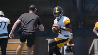 Former Steelers WR Has Zero Faith In New Quarterbacks: “Looking For A Successor After This Season” (Steelers News). Photo by Steelers.com