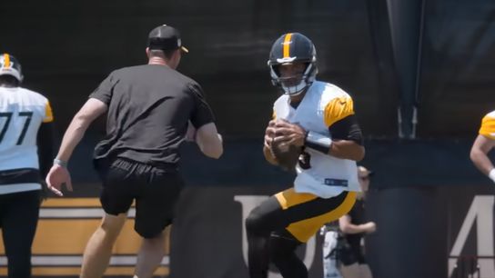 Former Steelers WR Has Zero Faith In New Quarterbacks: “Looking For A Successor After This Season” (Steelers News)