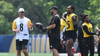 Steelers' Veteran Core Could Unlock The Best Version Of Aaron Rodgers: "Urgency Is Going To Be Palpable" (Steelers News). Photo by Philip G. Pavely / Imagn Images